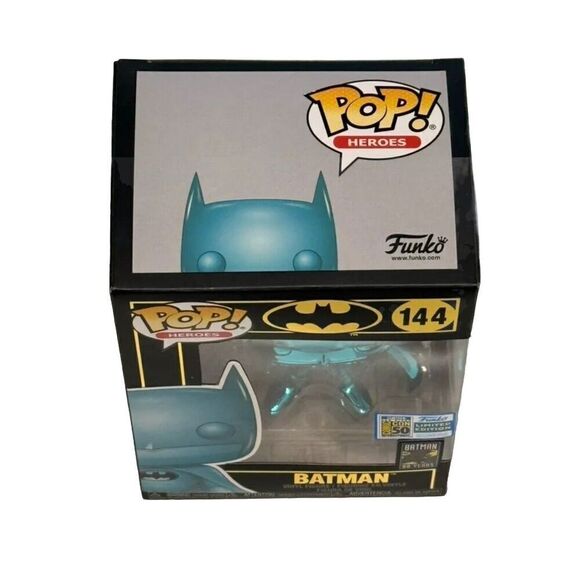 Funko Pop SDCC 2019 DC Teal Chrome Batman #144 with Sticker - Perfect - Rare - Picture 2 of 6